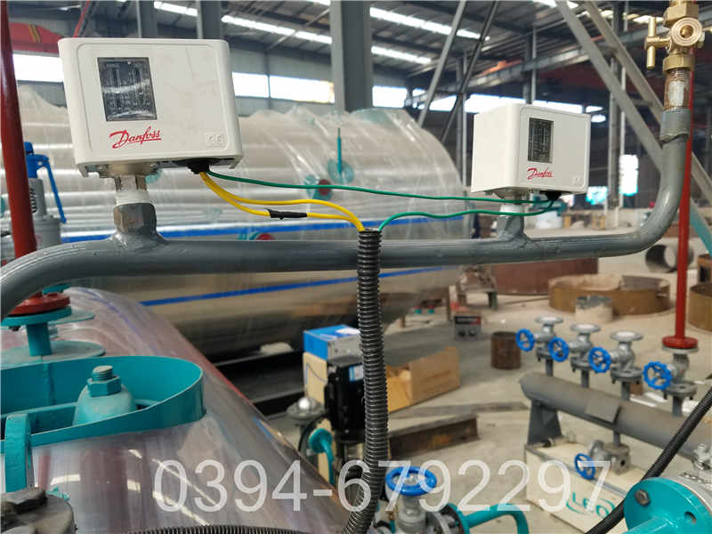 2吨卧式燃气蒸汽锅炉(图1)