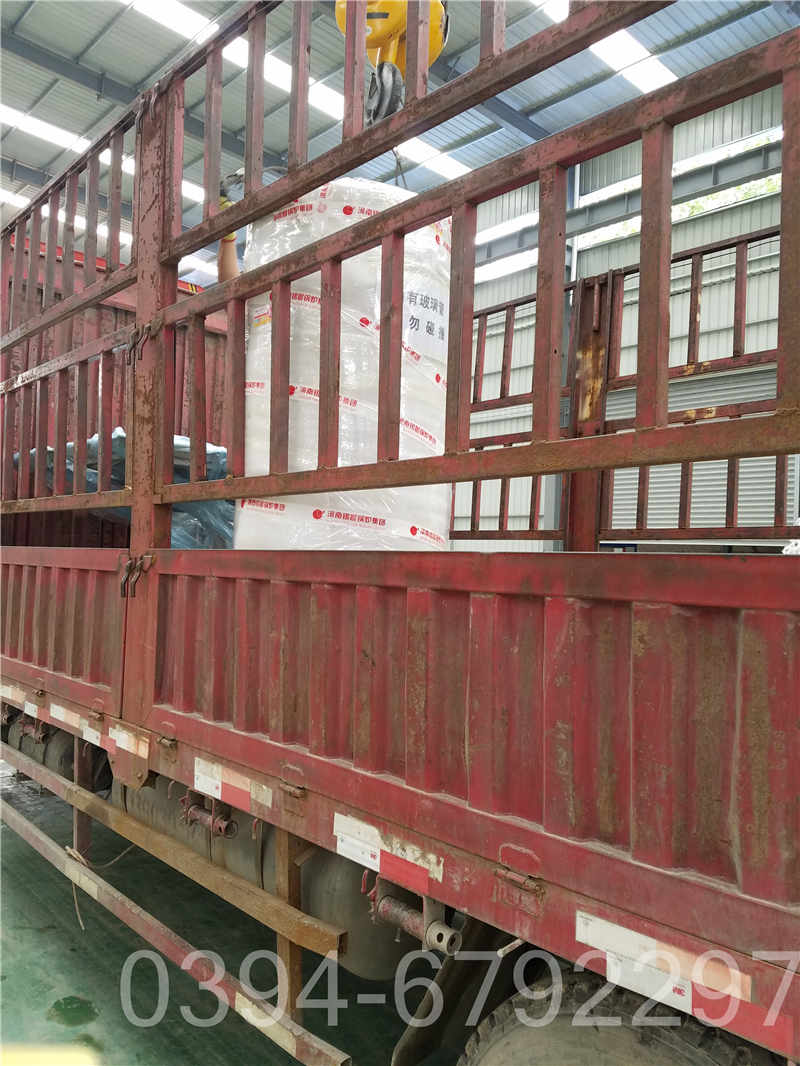 上海CLHS0.24-85/60-QY燃油热水锅炉(图1) 上海CLHS0.24-85/60-QY燃油热水锅炉(图1)