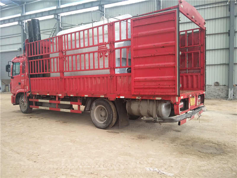 中国60kw燃油热水锅炉(图1)